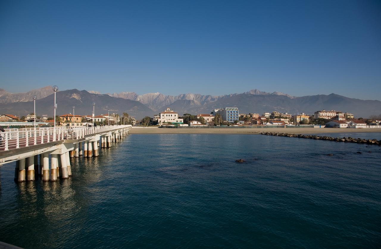 Hotel Michela Marina di Massa Luaran gambar